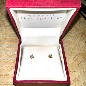 Princess cut Helzberg Diamond Earrings